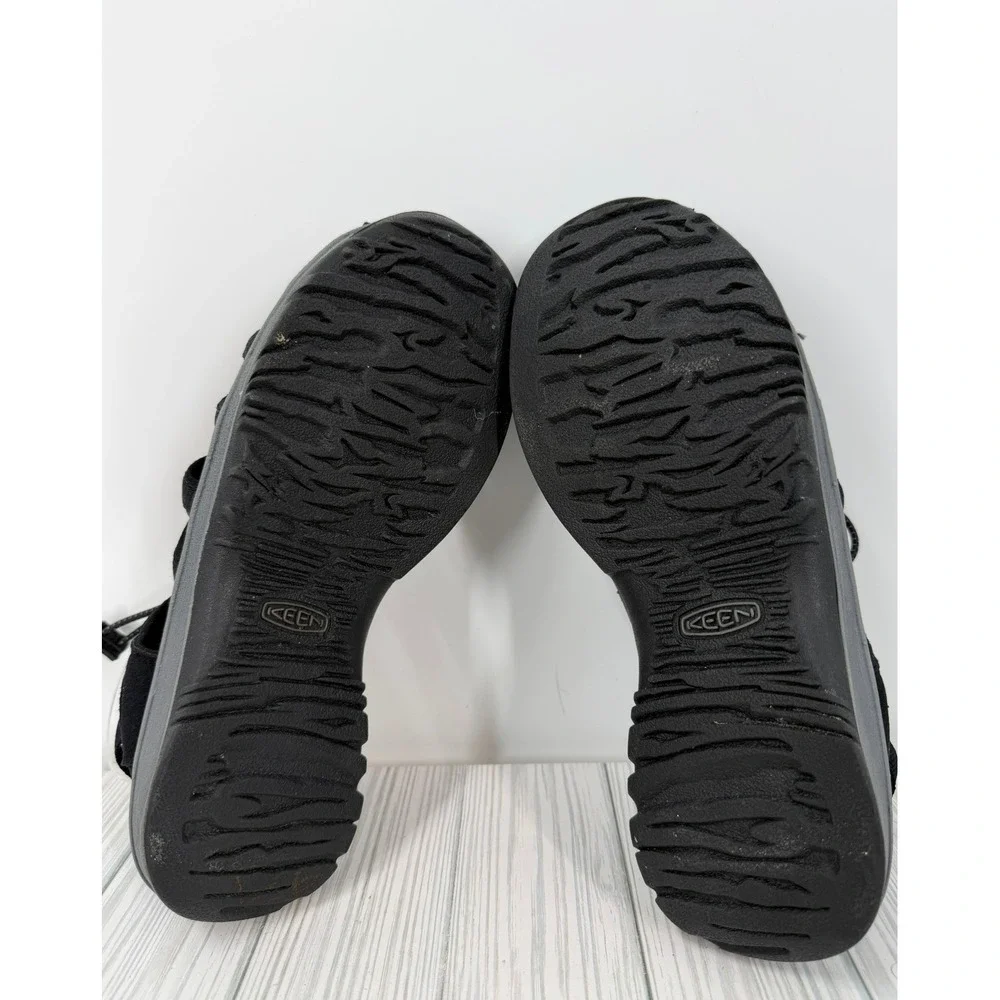 Keen Newport H2 Mens Black Waterproof Sport Hiking Sandals Hybrid Water Shoes